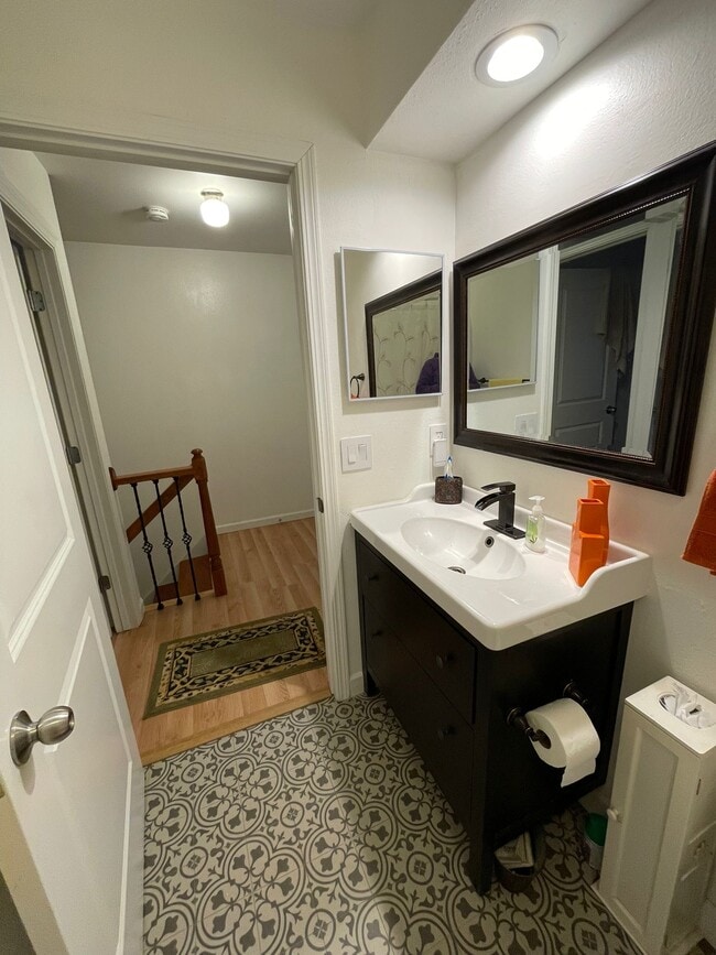 Building Photo - 54 N Walbridge Ave