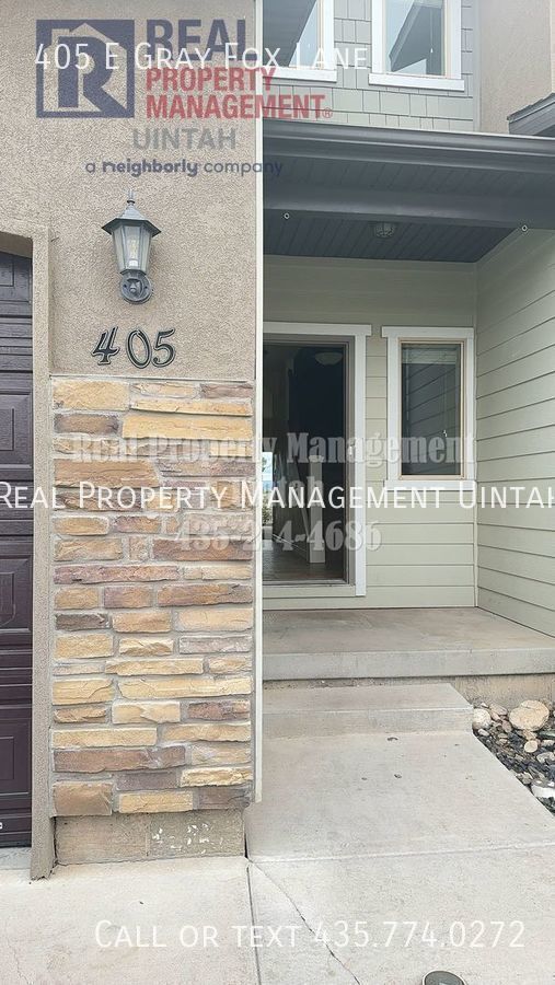 Photo - 405 E Gray Fox Dr House