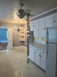 Building Photo - 305 E Parrish Dr