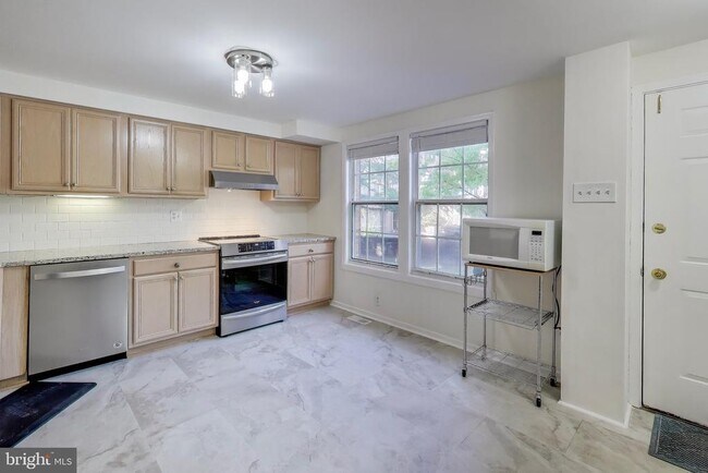 Foto del edificio - 8932 Barrowgate Ct
