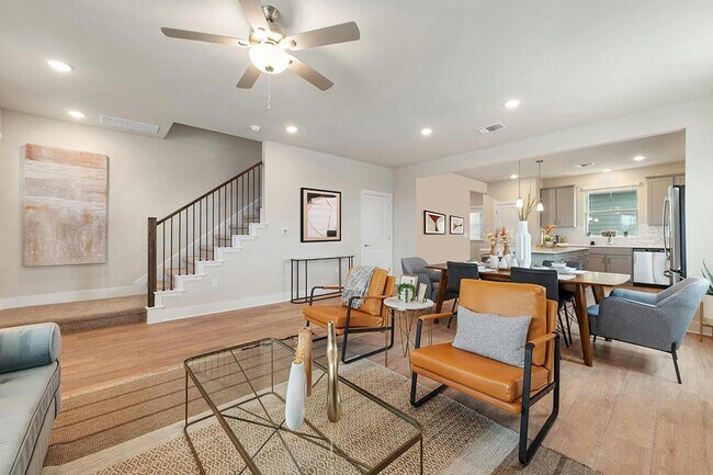 Foto del edificio - 5804 Rotunda View