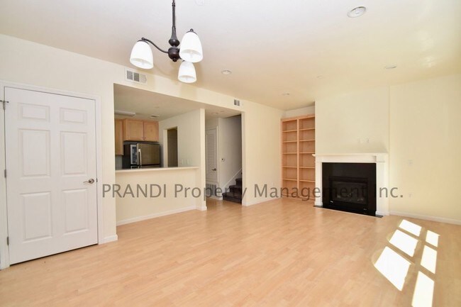 Building Photo - PENDING Lovely San Anselmo Townhome