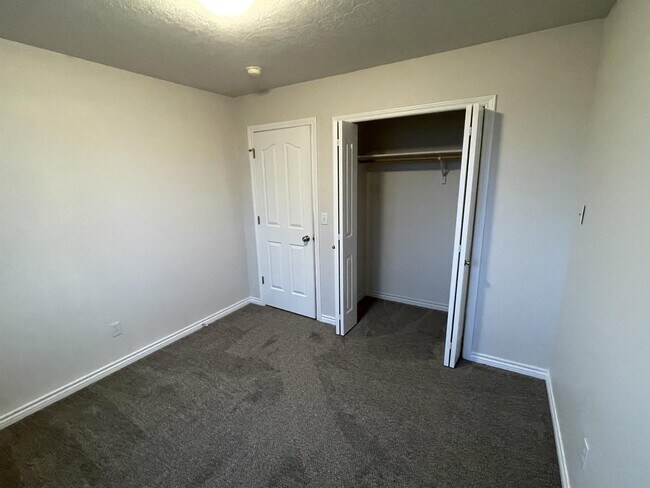 Building Photo - 17978 Monarch Way