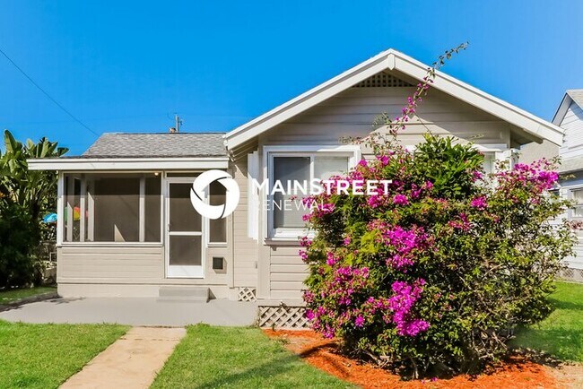 Building Photo - 2 Bedroom Pet-Friendly Home in Lake Worth, FL with Main Street Renewal
