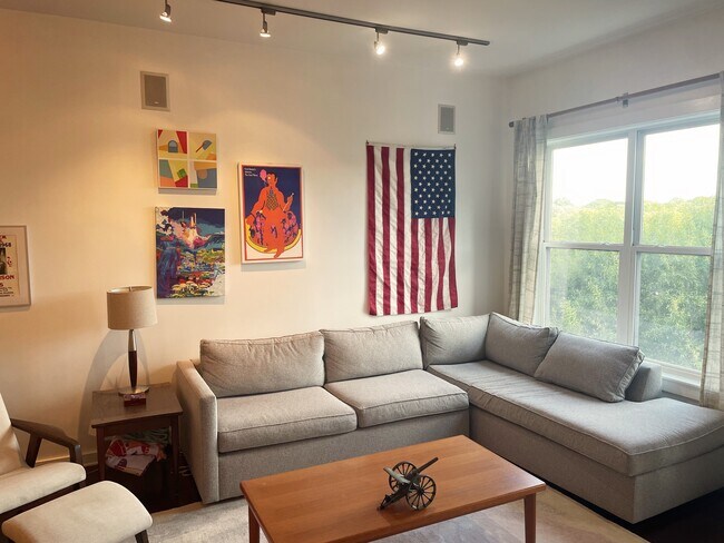 Foto del edificio - 870 Inman Village Pky NE