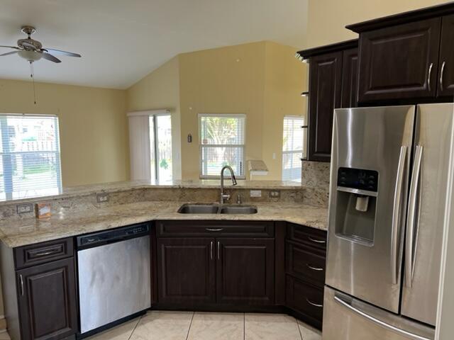 Building Photo - 1241 SW San Esteban Ave