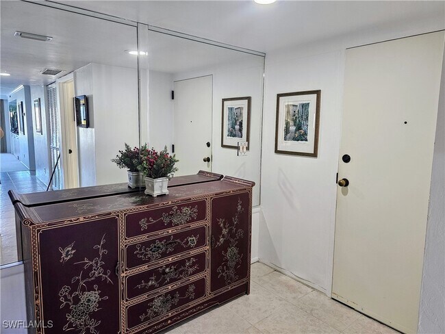 Foto del edificio - 5260 S Landings Dr