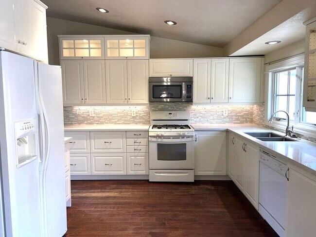 Foto del edificio - Sparks Single Story Home - 4 Bedrooms (Reed HS, Mendive MS, Whitehead ES)