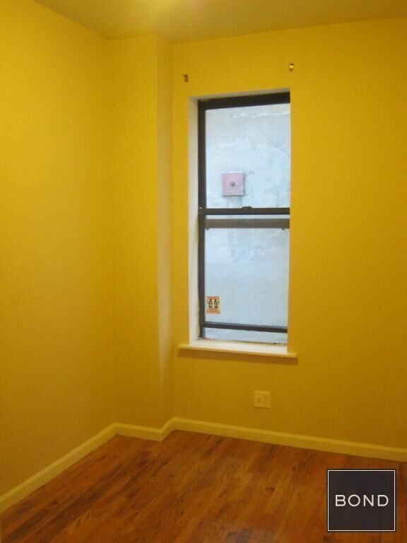 Building Photo - 132 St Marks Pl