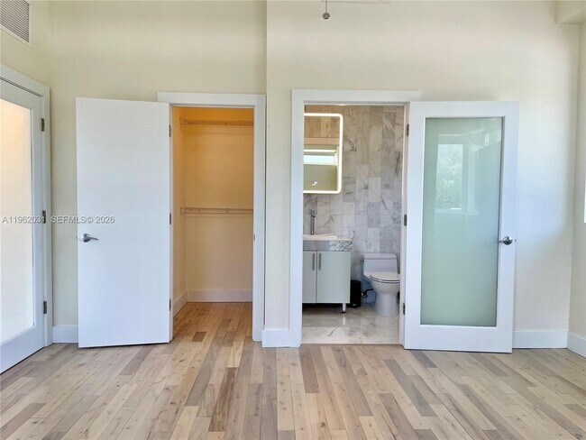 Foto del edificio - 6701 Biscayne Blvd