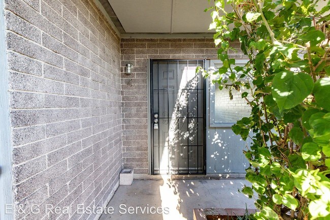 Foto del edificio - 1722 E Ocotillo Rd