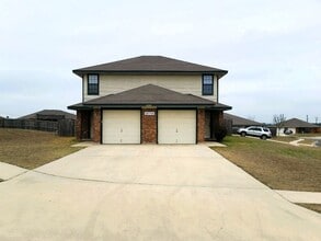 Building Photo - 5202 Daybreak Cir