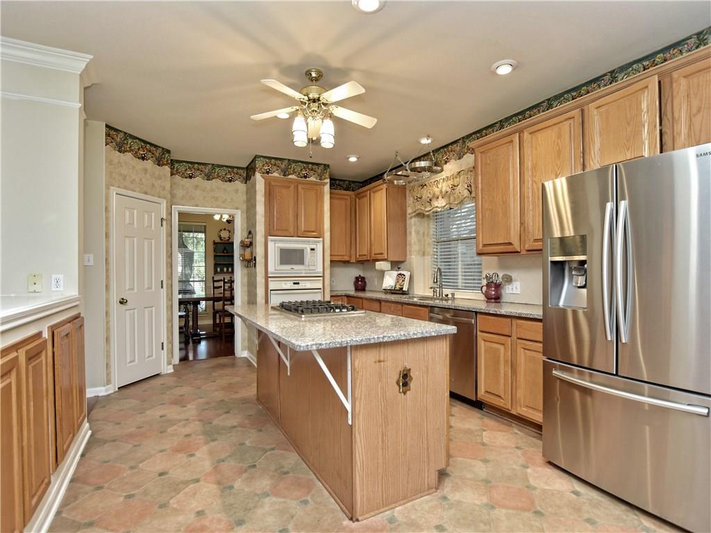 Building Photo - 6004 Spindletop Terrace