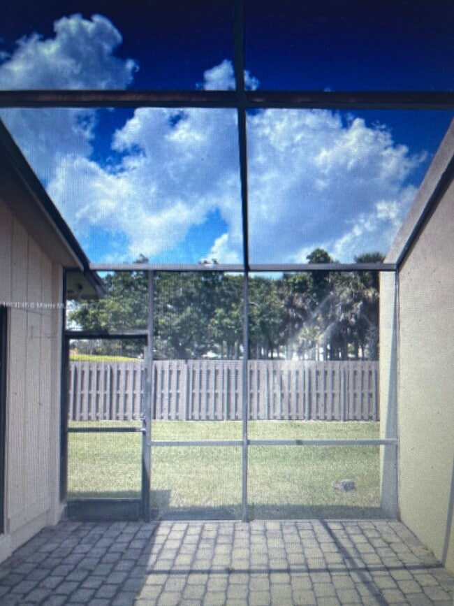 Building Photo - 11777 SW 108th Ln