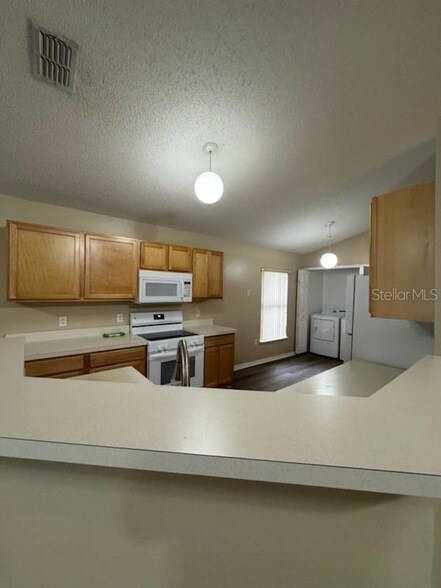 Foto del edificio - 11706 Nimbus Ln