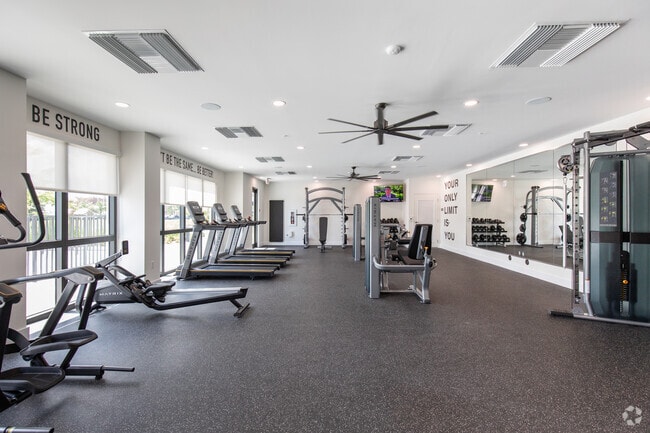 Gimnasio - Hidden Lake Apartments