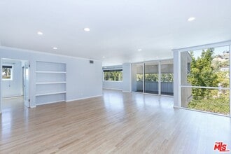 Building Photo - 1539 Laurel Ave