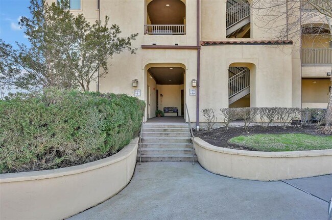 Foto del edificio - 17040 W Farm To Market 1097