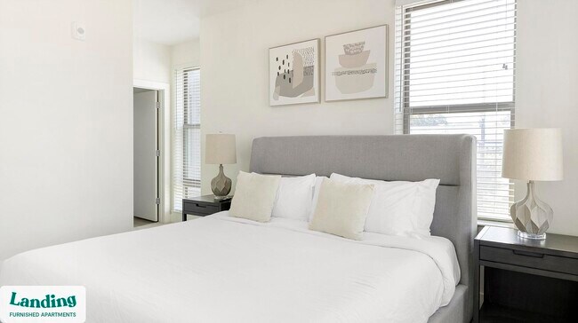 Foto del edificio - 5200 White Settlement Rd