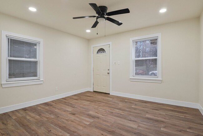 Foto del edificio - 3427 B St SE