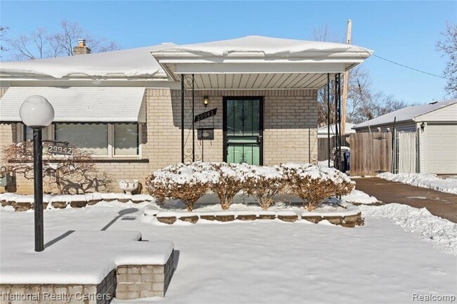 Photo - 29942 Avondale St House