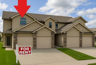 Building Photo - 2141 SW Timbertrace Ln