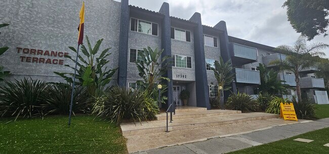 Foto del edificio - Torrance Terrace