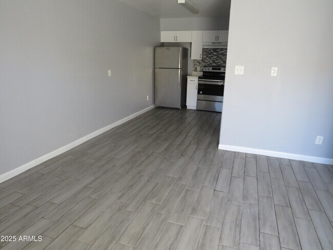 Foto del edificio - 2726 E Tierra Buena Ln