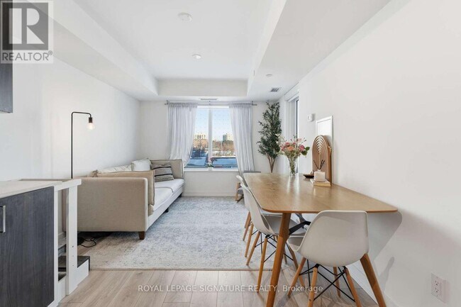 Photo du bâtiment - 1455 Celebration Dr