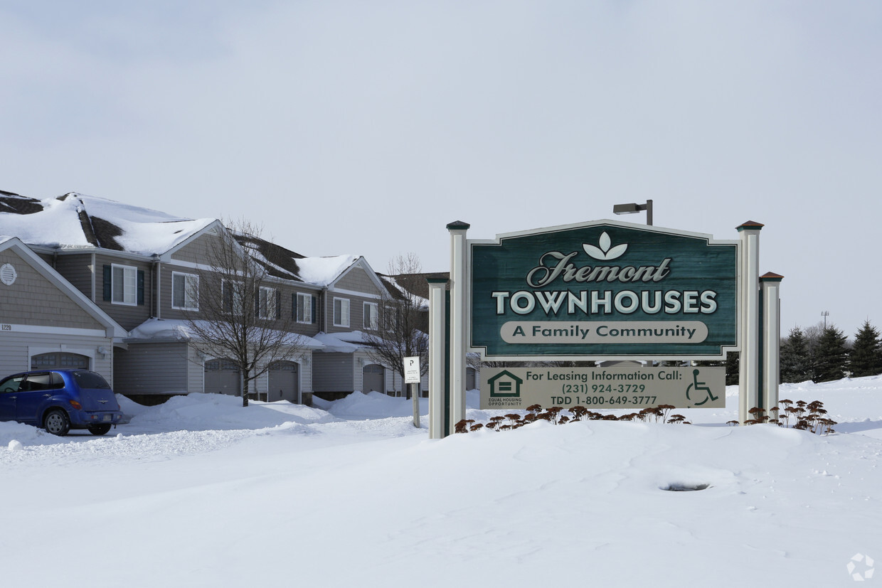 Building Photo - Fremont Townhouses