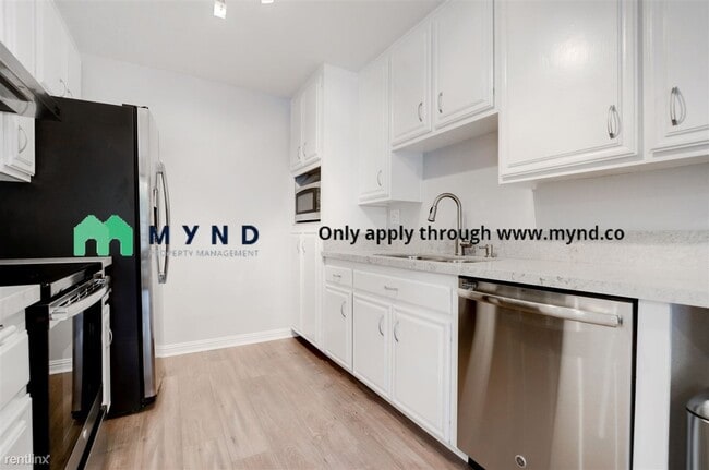 Building Photo - 5006 Collwood Way