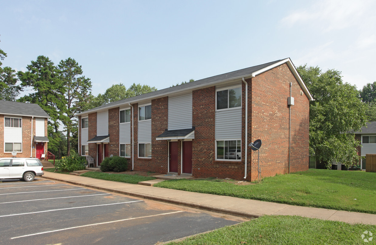 Building Photo - Westside Apartments