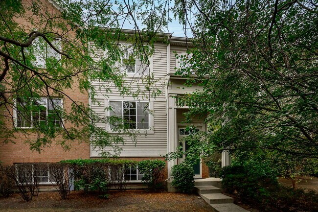 Building Photo - 758 Hanbury Dr