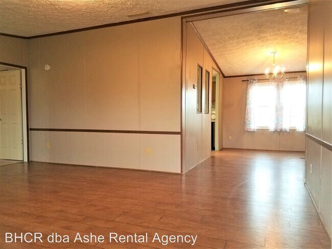 Building Photo - 3 br, 2 bath House - 545 Roy Goodman Rd