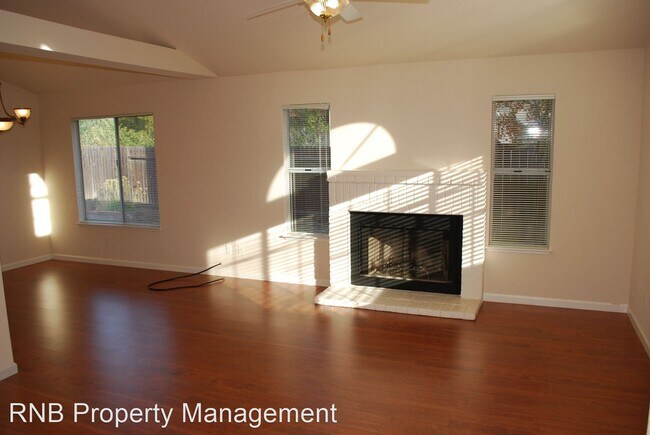 Foto del edificio - 3 br, 2 bath House - 1524 Blue Lane