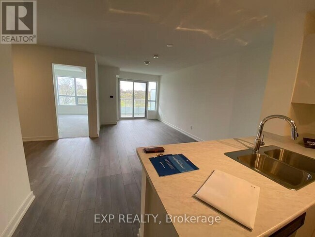 Building Photo - 10 Wilby Crescent