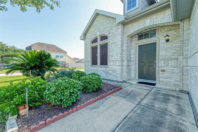 Building Photo - 4418 E Meadow Dr