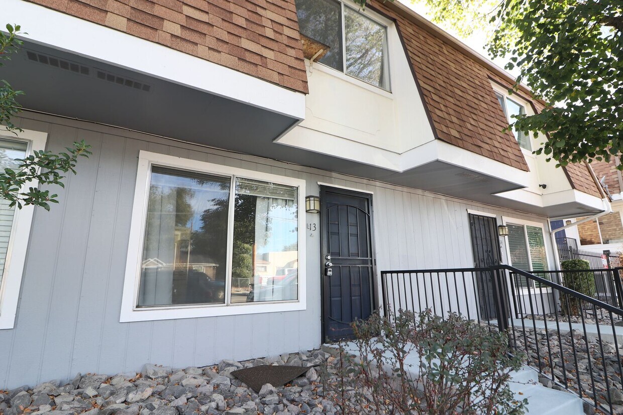 Primary Photo - 1400 E. Ninth #13, Reno, NV 89512