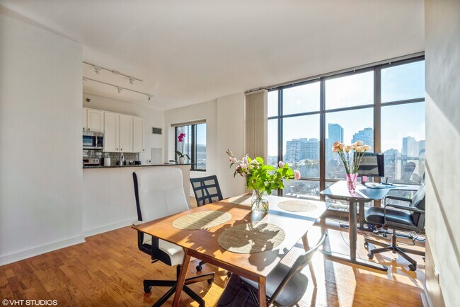 Foto del edificio - 1322 S Prairie Ave