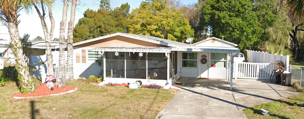 Primary Photo - 6819 Hammock Rd