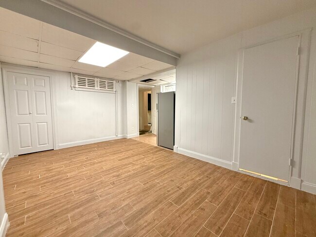 Foto del edificio - 1683 Beacon St