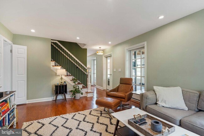 Foto del edificio - 9420 Old Georgetown Rd