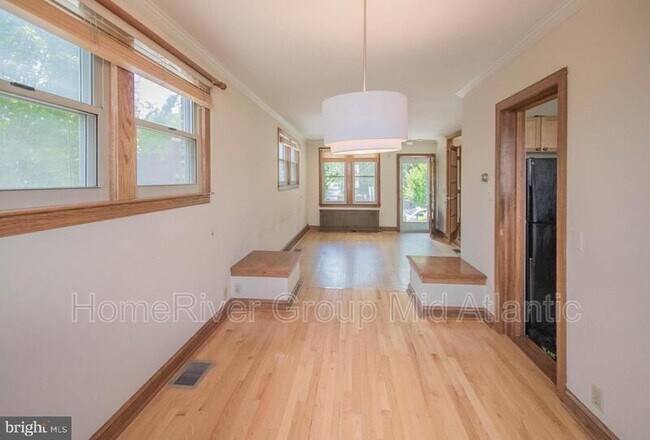 Foto del edificio - 2209 39th Pl NW