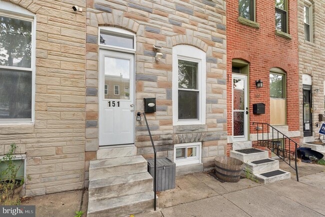 Building Photo - 151 N Potomac St
