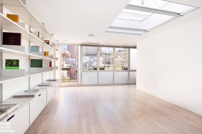Building Photo - TriBeCa Penthouse