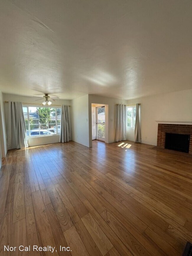 Building Photo - 3 br, 1 bath House - 19763 Sprague Court