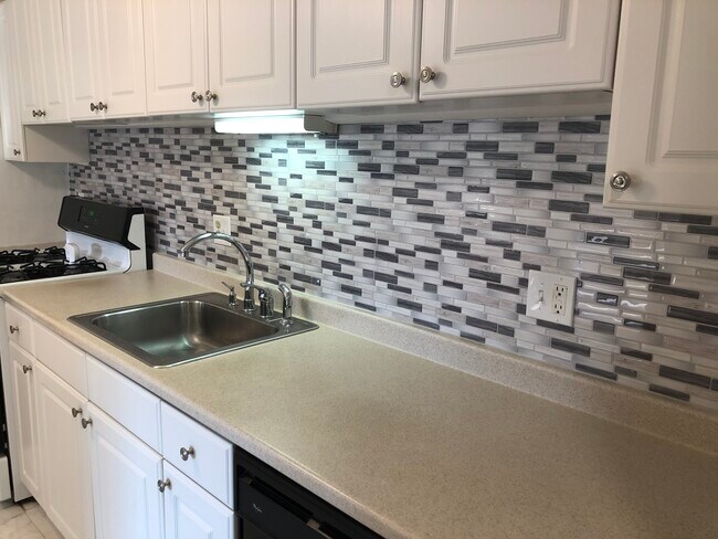 Convenient electrical outlets. - 395 Merrimack St