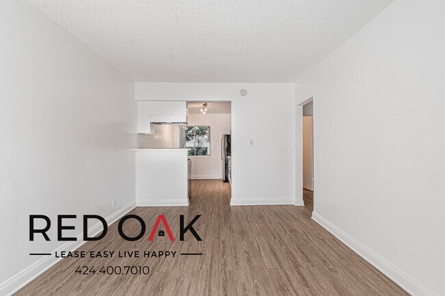 Foto del edificio - 12520 Lakewood Blvd