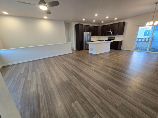 Building Photo - 2802 Ridge View Cir