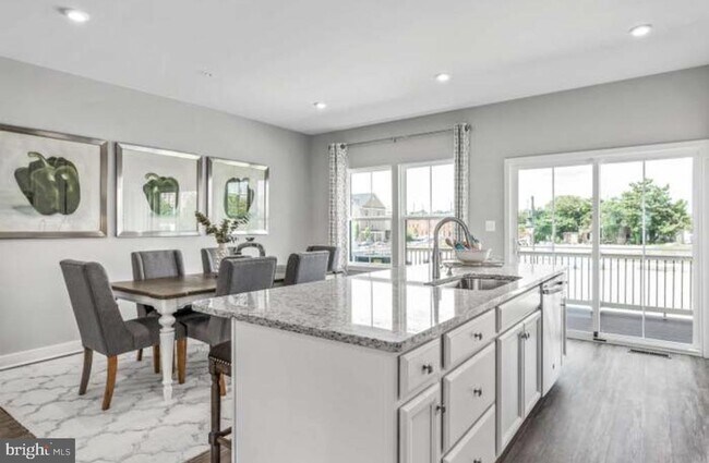 Foto del edificio - 2926 WATERFRONT Way